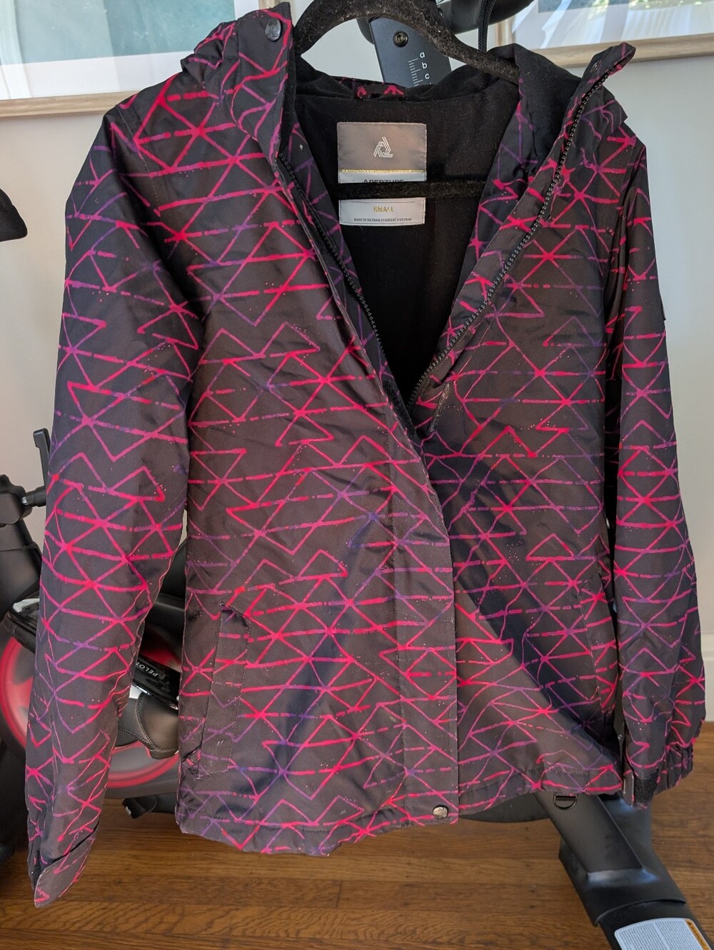 Snowboard Jacket with Pink Geometric Print - Waterproof